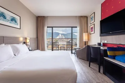 Superior matrimoniale o doppia con letti singoli — Deevana Plaza Phuket Patong